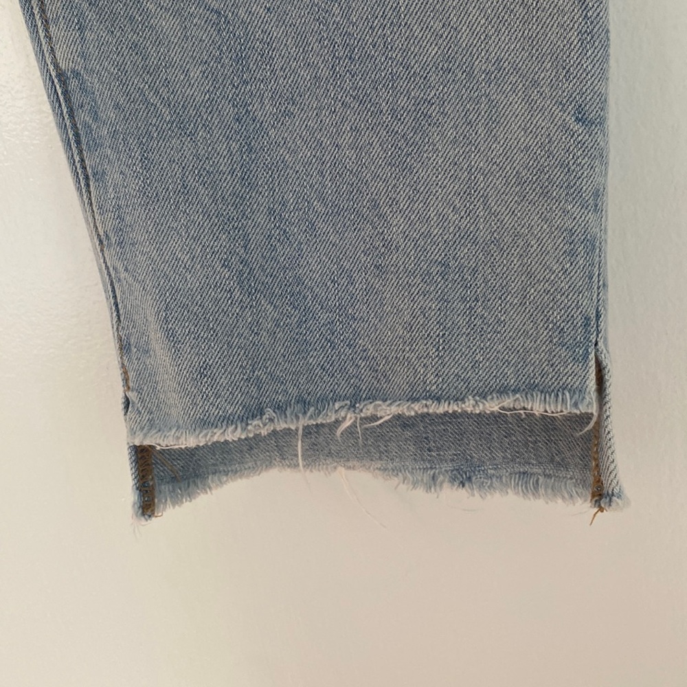 Light wash jeans - Picture 4 of 5